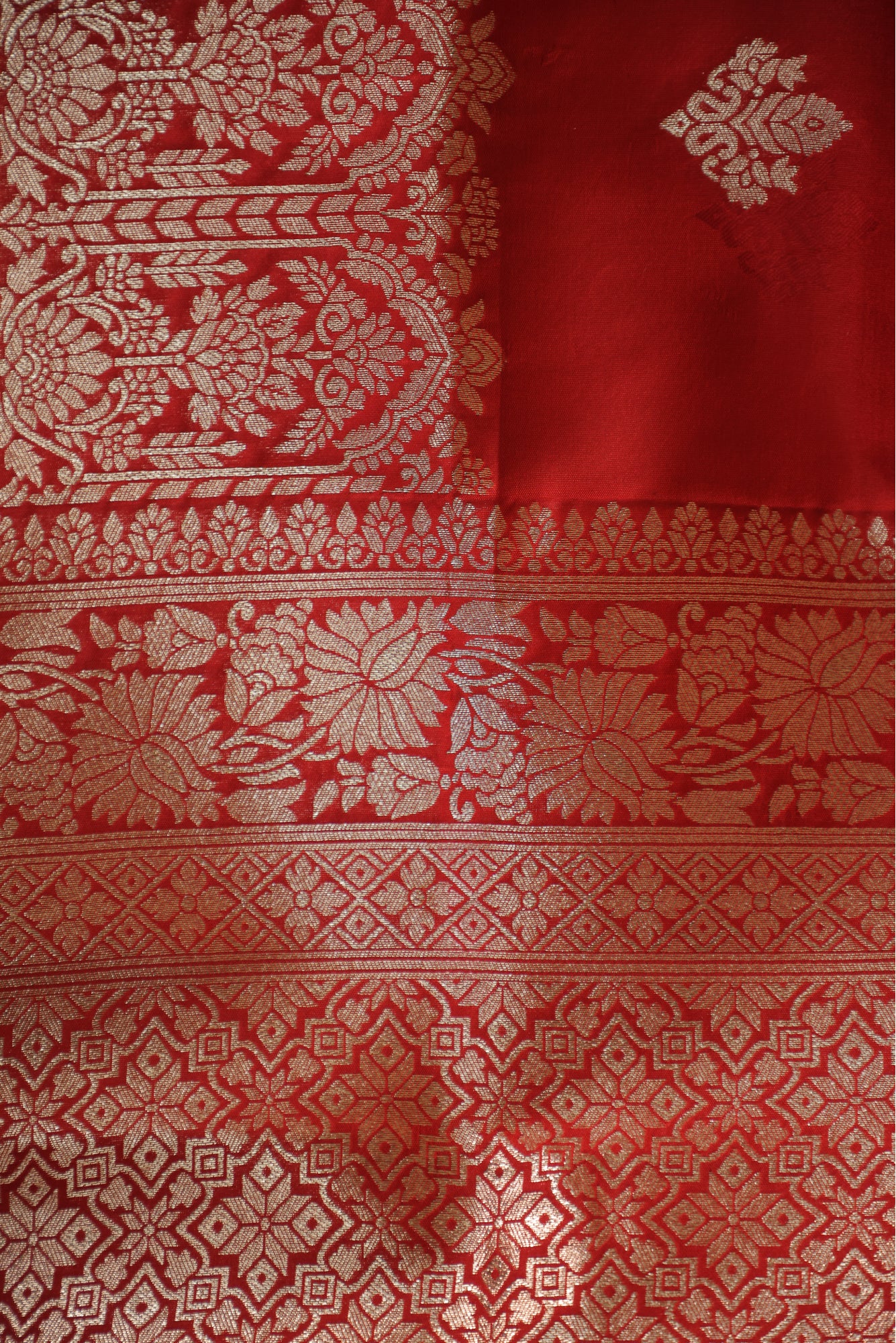 Red Double Buti Upada Silk Saree